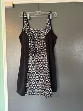 Moen Black and White Sleeveless Mini Dress with Patterned Front